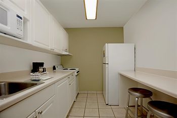 Extended America - Lauderdale - Cypress Creek - Nw 6th Way 2*